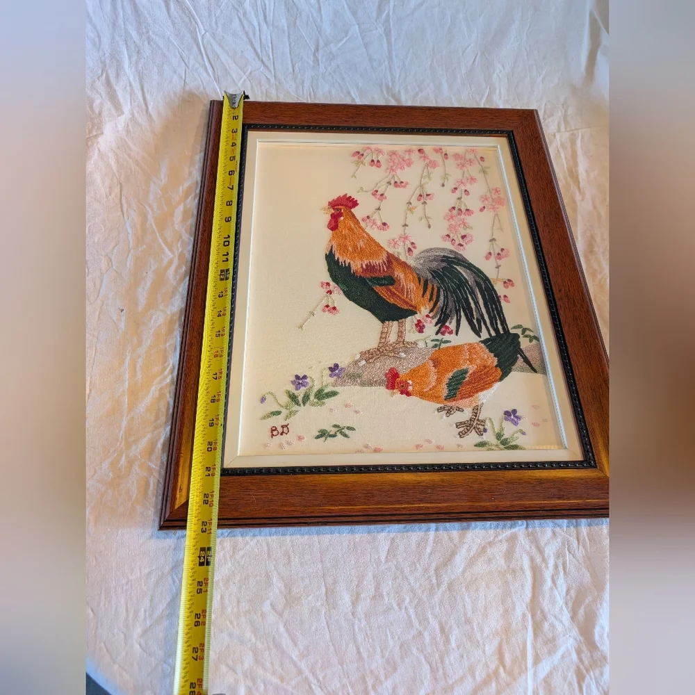 2/90$ Vintage Hand Stitched Crewel Embroidery Rooster with Brown Frame - Picture 2 of 10